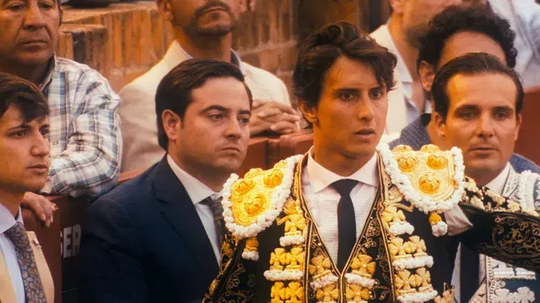 Tardes de soledad - Fondo