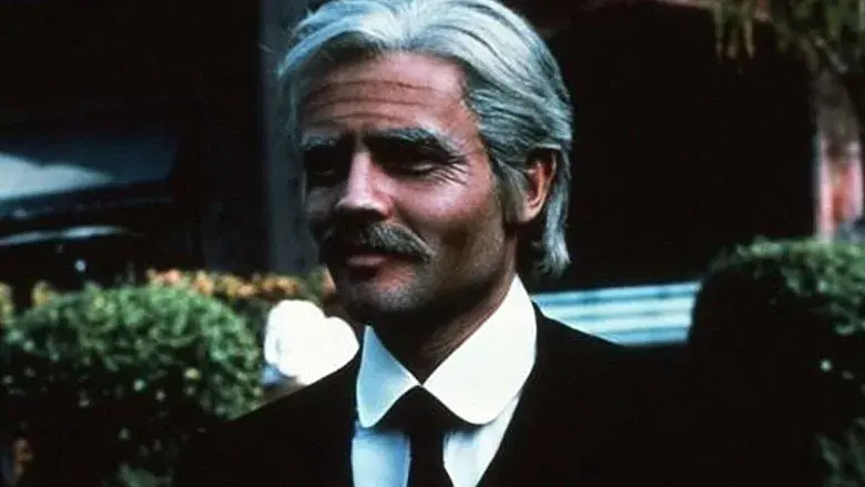 Capitanes y reyes - Fondo