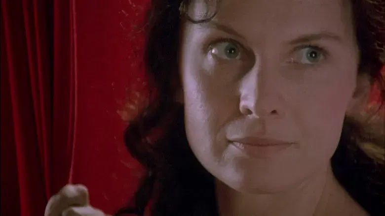 El amor está en el aire - Fondo