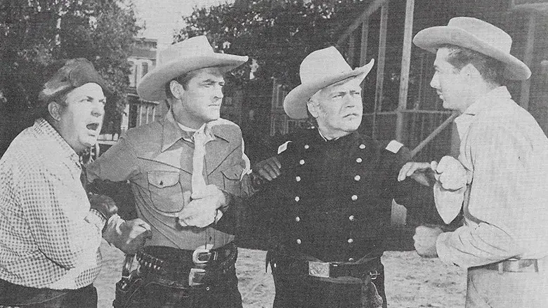 Fort Savage Raiders - Fondo