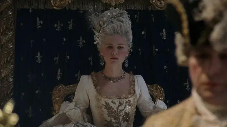 María Antonieta - Fondo