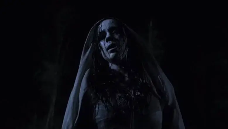 The Haunting Hour: La Serie - Fondo
