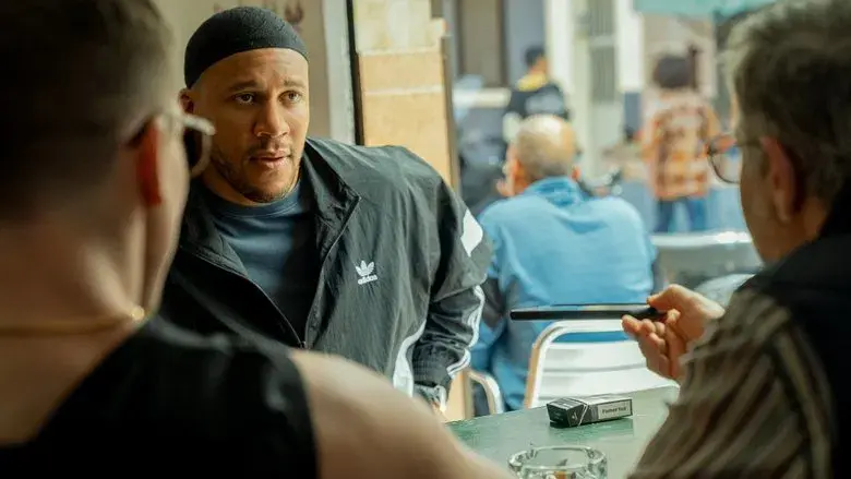 Juego de ladrones 2: Pantera - Fondo