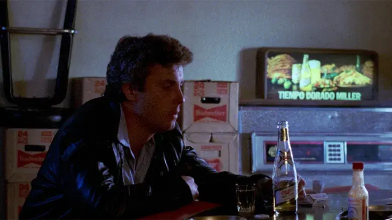 Vivir y morir en Los Ángeles - Fondo