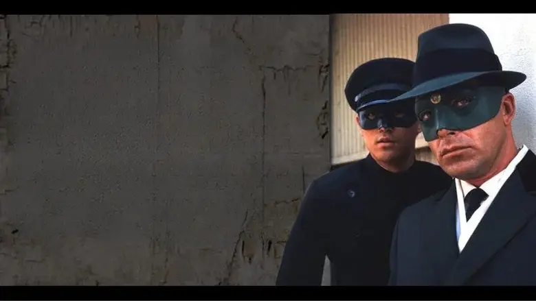 El avispón verde - Fondo