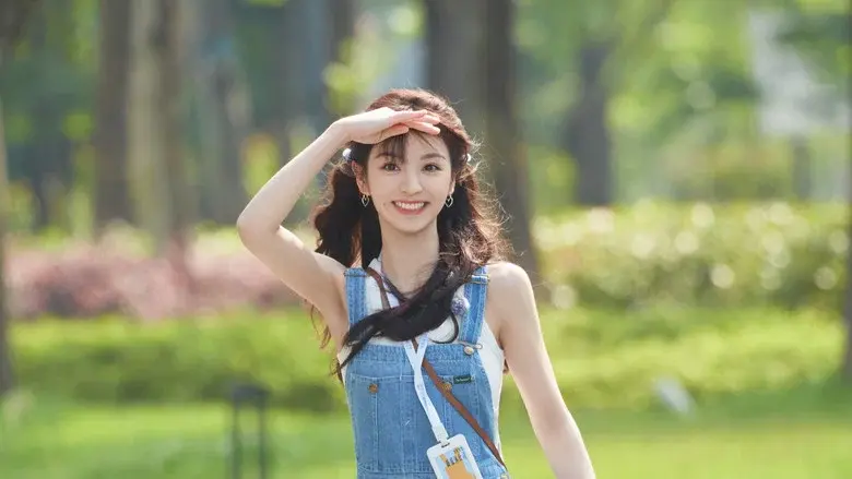 女子推理社 电影版 - Fondo
