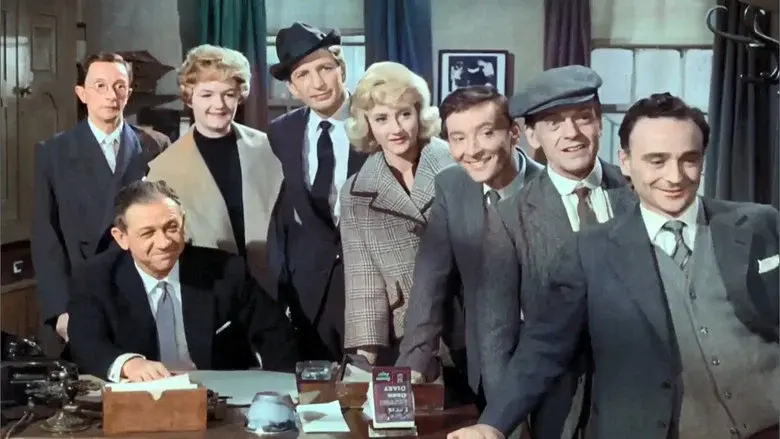 Carry On Regardless - Fondo