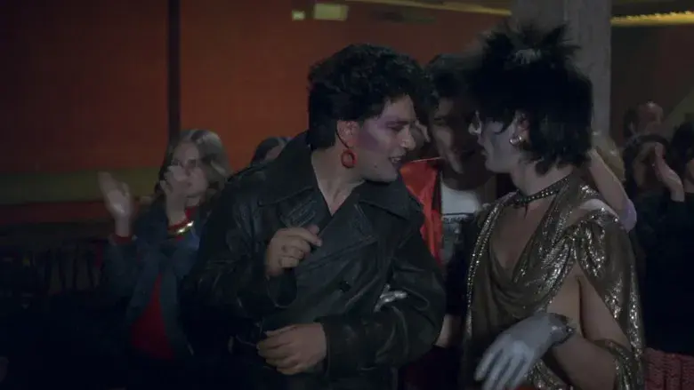 Laberinto de pasiones - Fondo