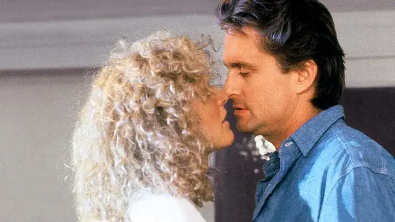 Atracción fatal - Fondo