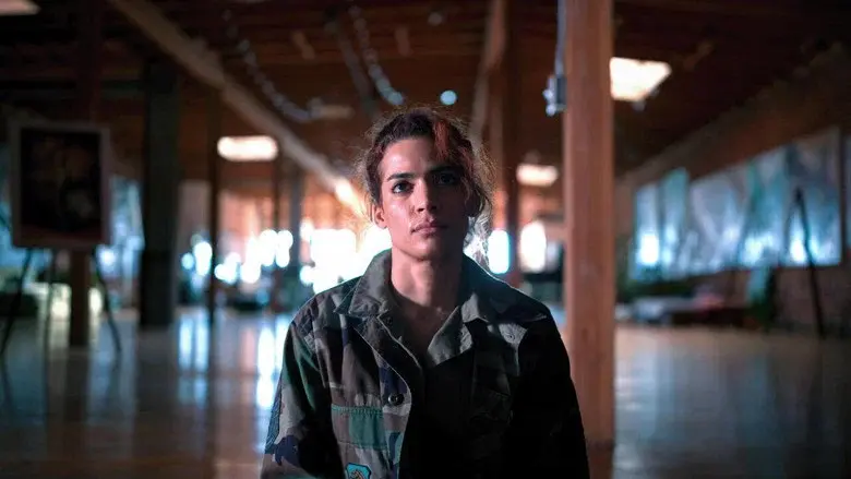 Under the Influencer - Fondo