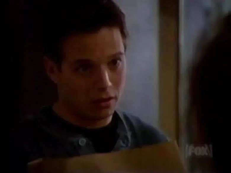 Quédate junto a mí