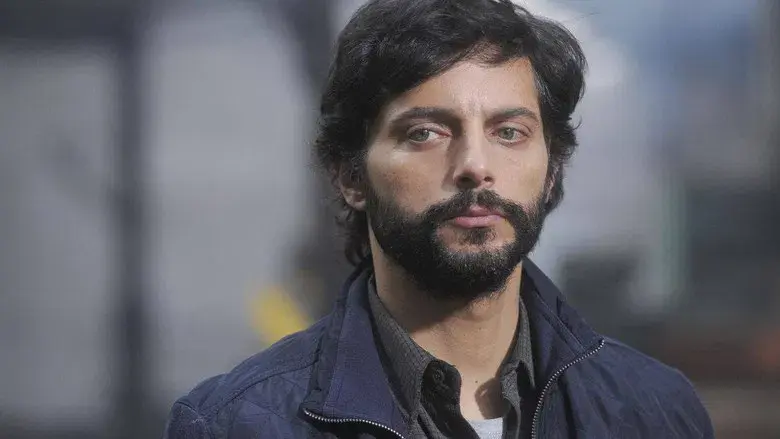 El jardín de bronce - Fondo