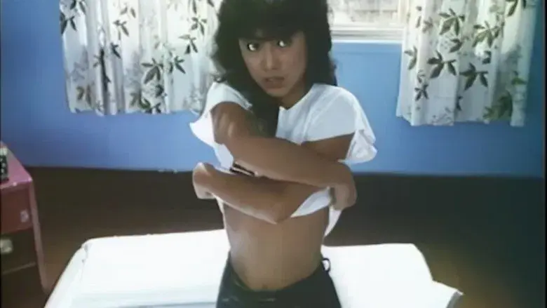 Yi tuo qiu sheng - Backdrop