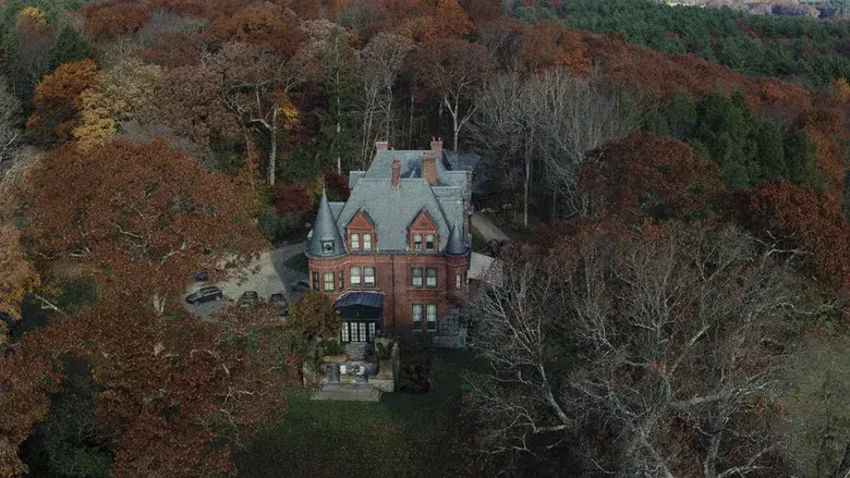 Puñales por la espalda - Fondo