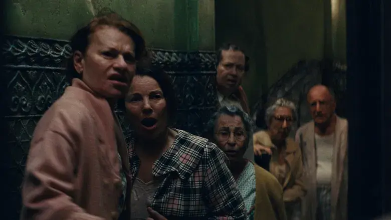 Marty Supreme - Fondo