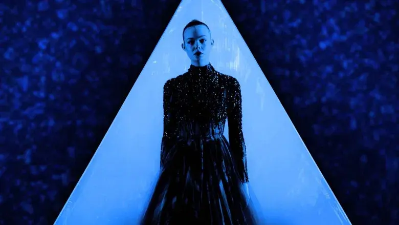 The Neon Demon - Fondo