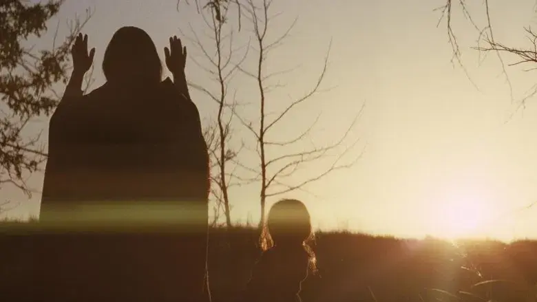 Los asesinos de la luna - Fondo