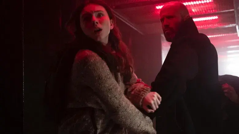 Shelter: El Protector - Fondo