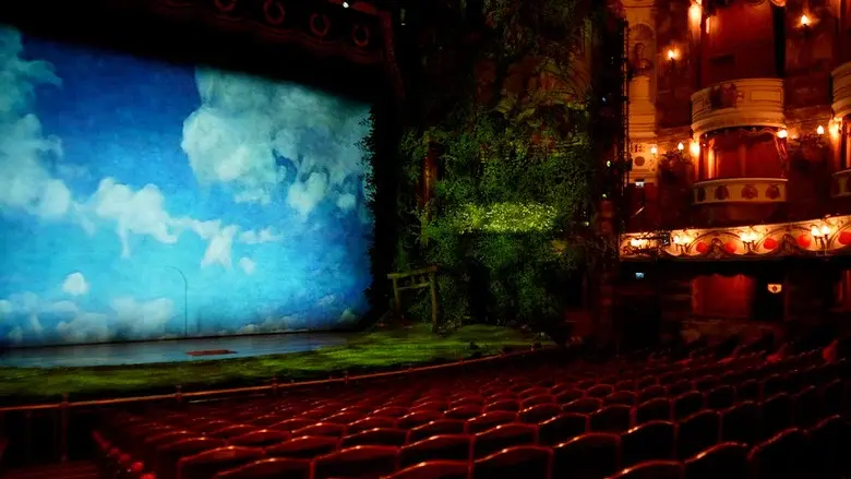 舞台『千と千尋の神隠し』ロンドンへ飛ぶ - Fondo