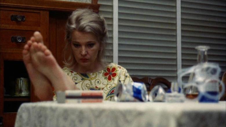 Una mujer bajo la influencia - Fondo