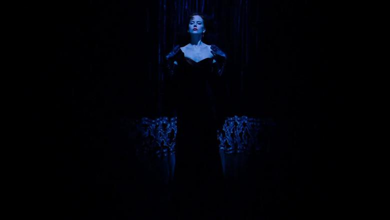 Moulin Rouge - Fondo