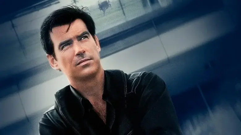 El mañana nunca muere - Fondo