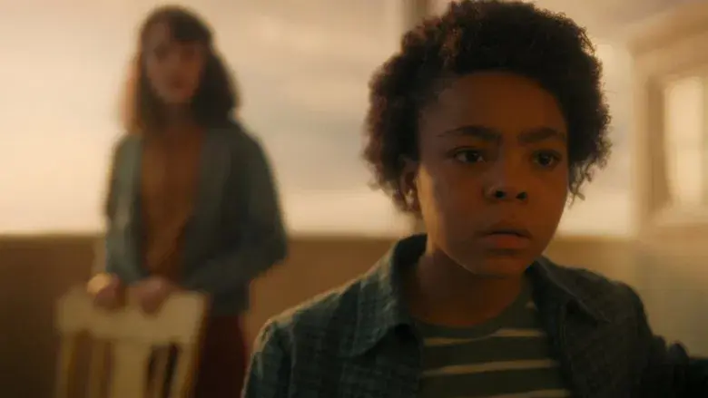 It: Bienvenidos a Derry - Fondo