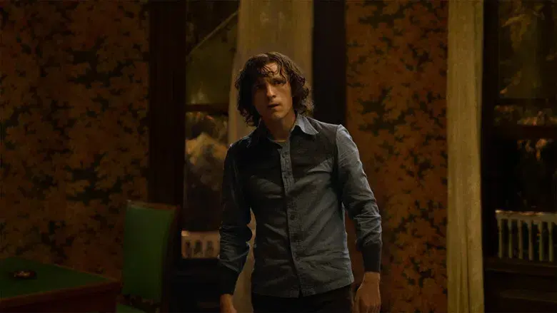 The Crowded Room - Fondo