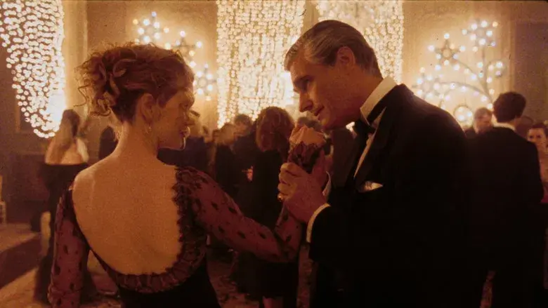 Eyes Wide Shut - Fondo