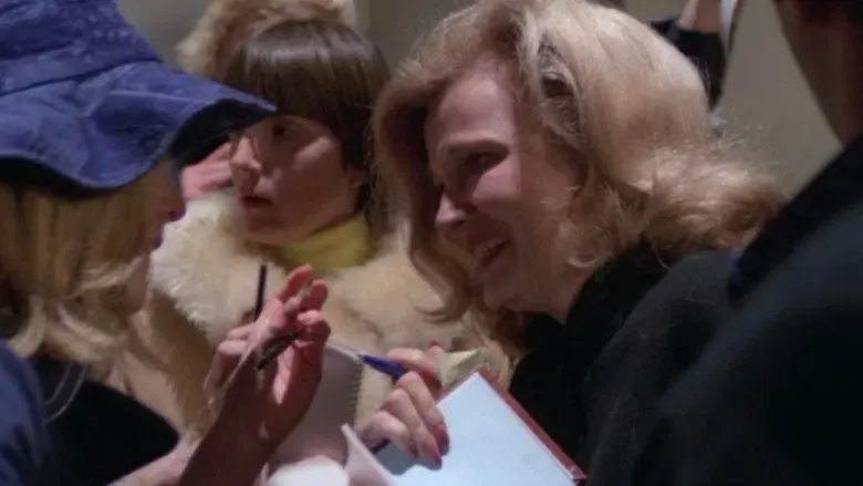 Noche de estreno - Fondo