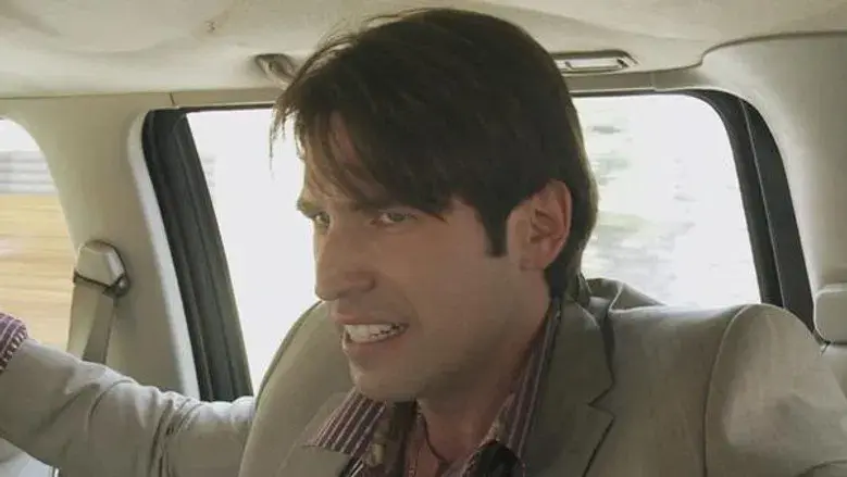 Mónica sentencia de muerte a Aurelio