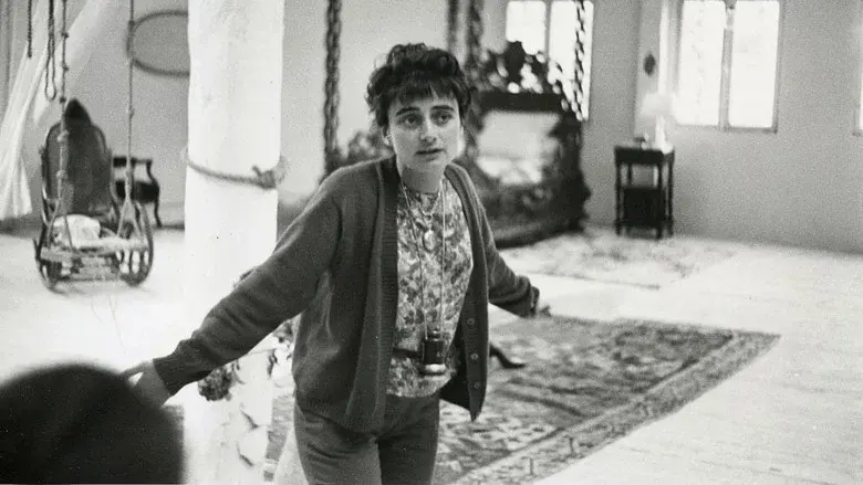 Cleo de 5 a 7 - Fondo