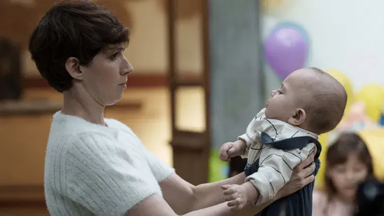 @newmamita: La madre de todas las mentiras - Fondo