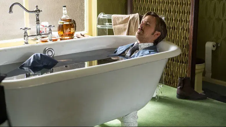 Dos buenos tipos - Fondo