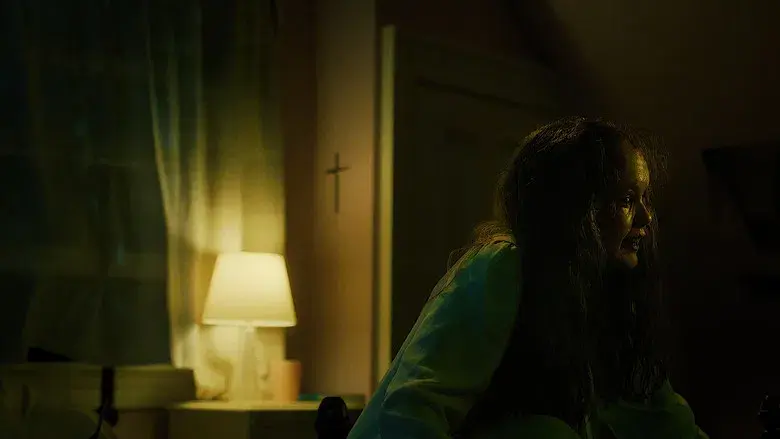 El exorcista: Creyente - Fondo