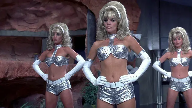 Austin Powers: Misterioso agente internacional - Fondo