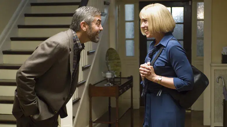 Quemar después de leer - Fondo