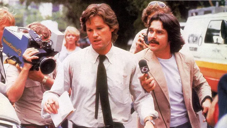 Llamada a un reportero - Fondo