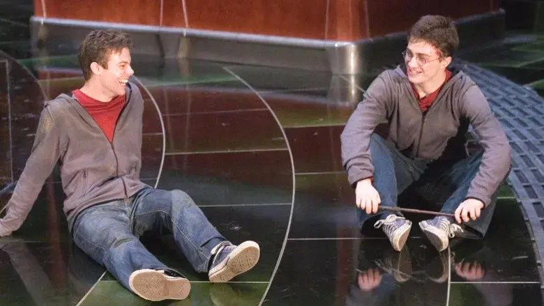 David Holmes: El chico que sobrevivió - Fondo