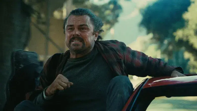 Una batalla tras otra - Fondo