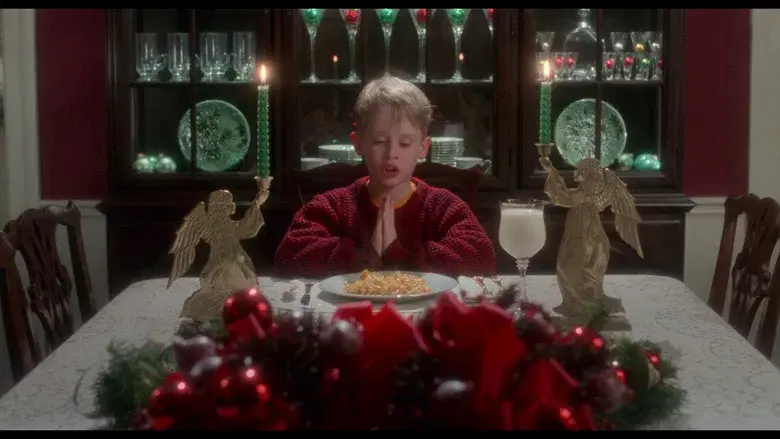 Solo en casa - Fondo