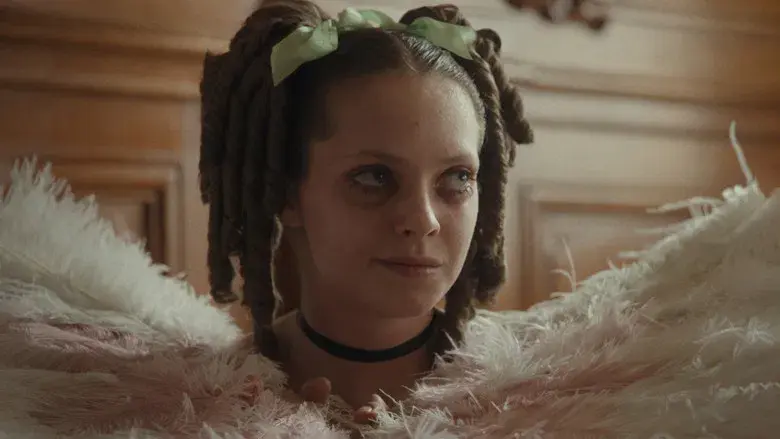 La hermanastra fea - Fondo