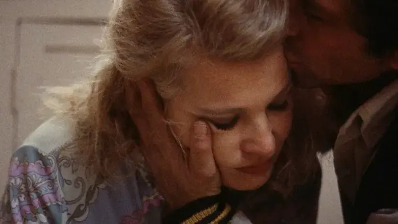 Una mujer bajo la influencia - Fondo