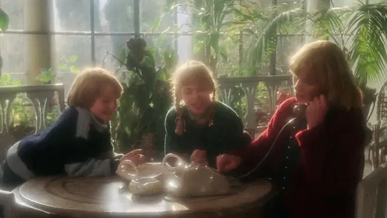 La dolce casa degli orrori - Fondo