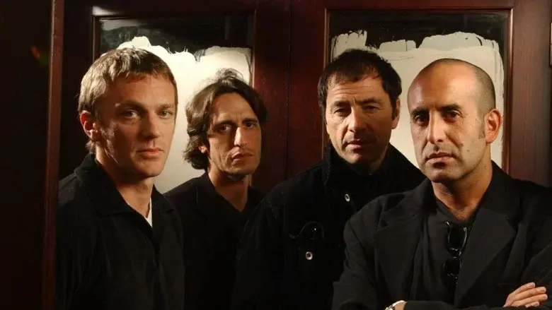 Los simuladores - Fondo