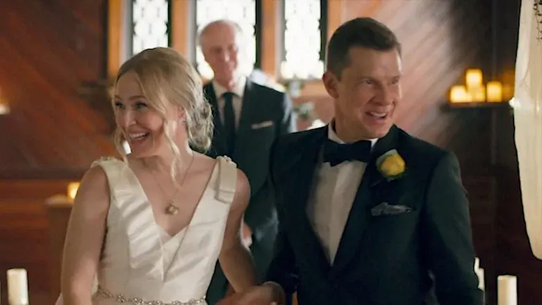 Signed, Sealed, Delivered: The Vows We Have Made - Fondo