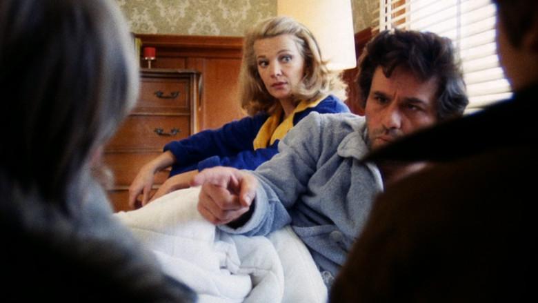 Una mujer bajo la influencia - Fondo