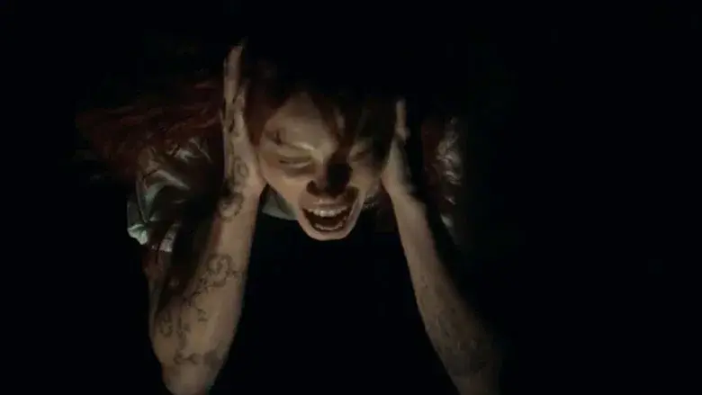 Posesión infernal: El despertar - Fondo