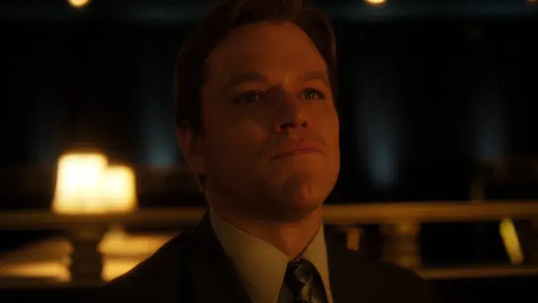 Detrás del candelabro - Fondo