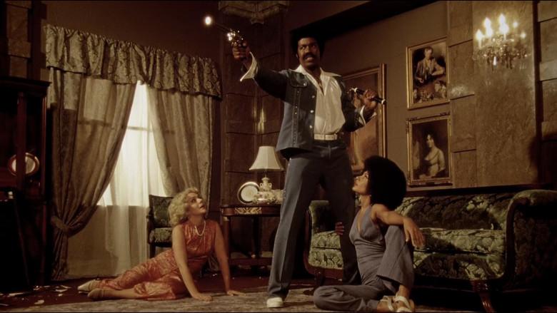 Black Dynamite - Fondo